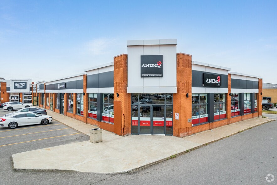 More Photos Of 84 Boul Industriel, Repentigny Freestanding For Lease