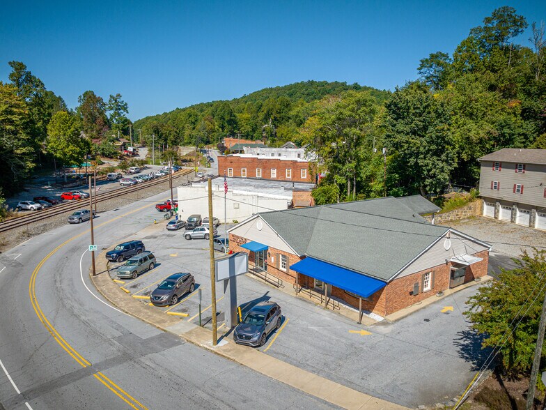 Primary Photo Of 108 E Main St, Saluda Bank For Sale