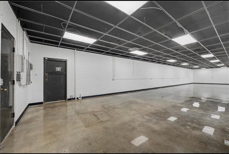 More Photos Of 800 Highland Ave, Springdale Freestanding For Sale