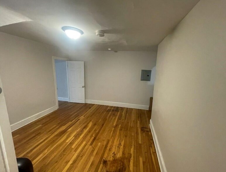 More Photos Of 10 Clark Ave, Pawtucket Apartments For Sale