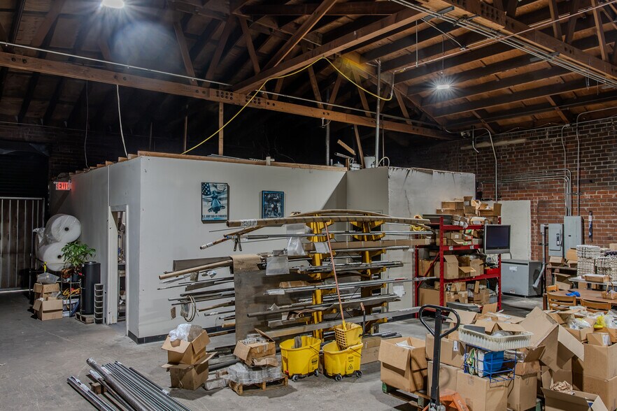 More Photos Of 2456 E 57th St, Huntington Park Warehouse For Sale