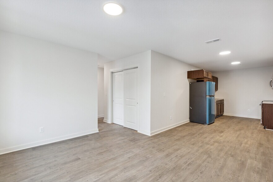 More Photos Of 3212-3244 S. Victoria St, Wichita Apartments For Sale
