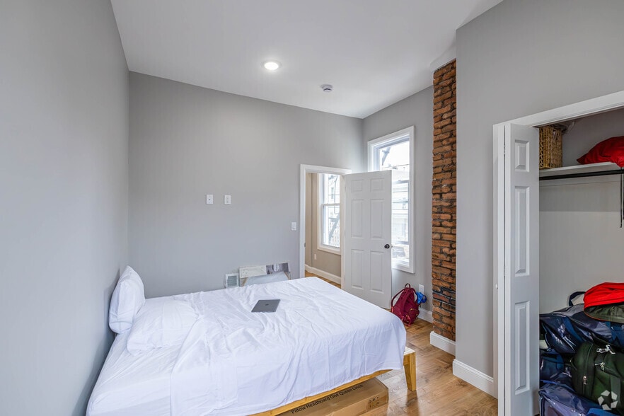 More Photos Of 1074 Summit Ave, Jersey City Apartments For Sale