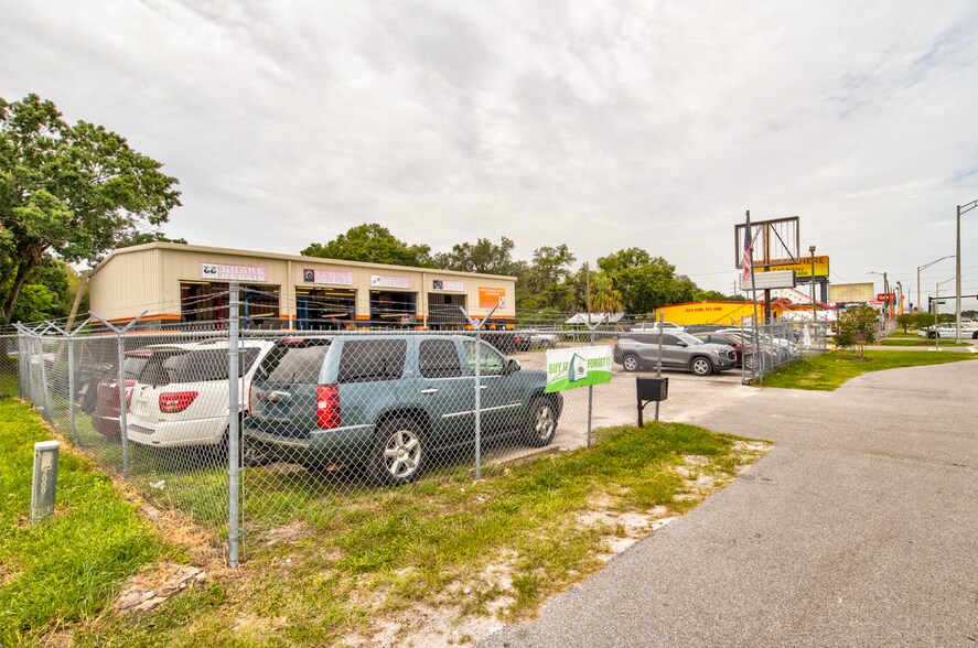 More Photos Of 2016 W Memorial Blvd, Lakeland Auto Repair For Sale
