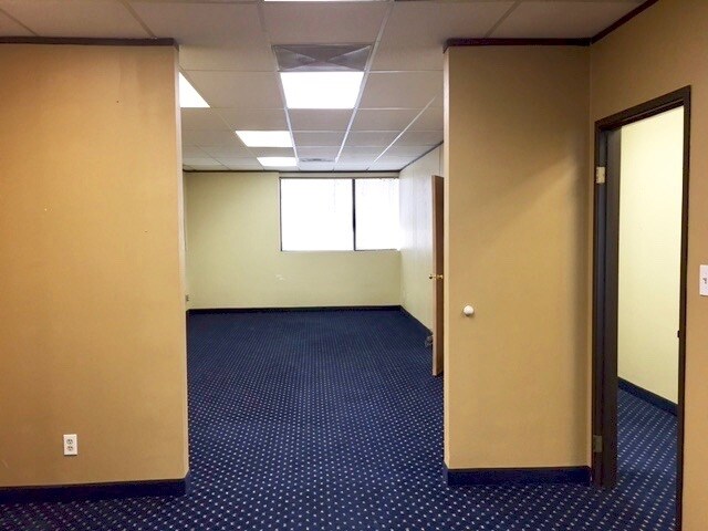 More Photos Of 2200 E 104th Ave, Thornton Office For Lease