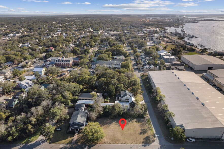 More Photos Of 332 N 3rd St, Fernandina Beach Land For Sale