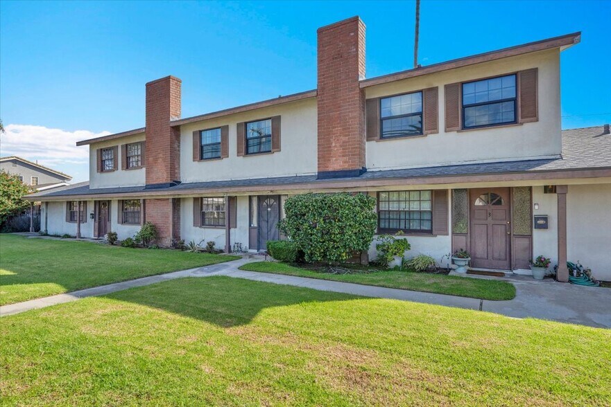 More Photos Of 1780 Santa Ana Ave, Costa Mesa Multifamily For Sale