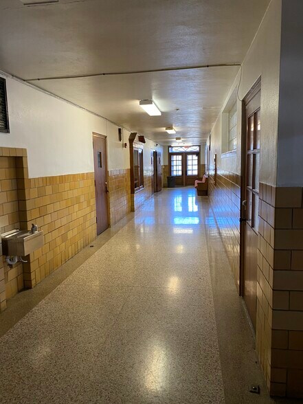 More Photos Of 719 S Fayette St, Washington Court House Flex For Sale