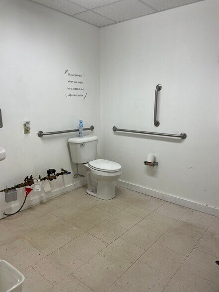 More Photos Of 120 Cherry St, Marienville Freestanding For Sale