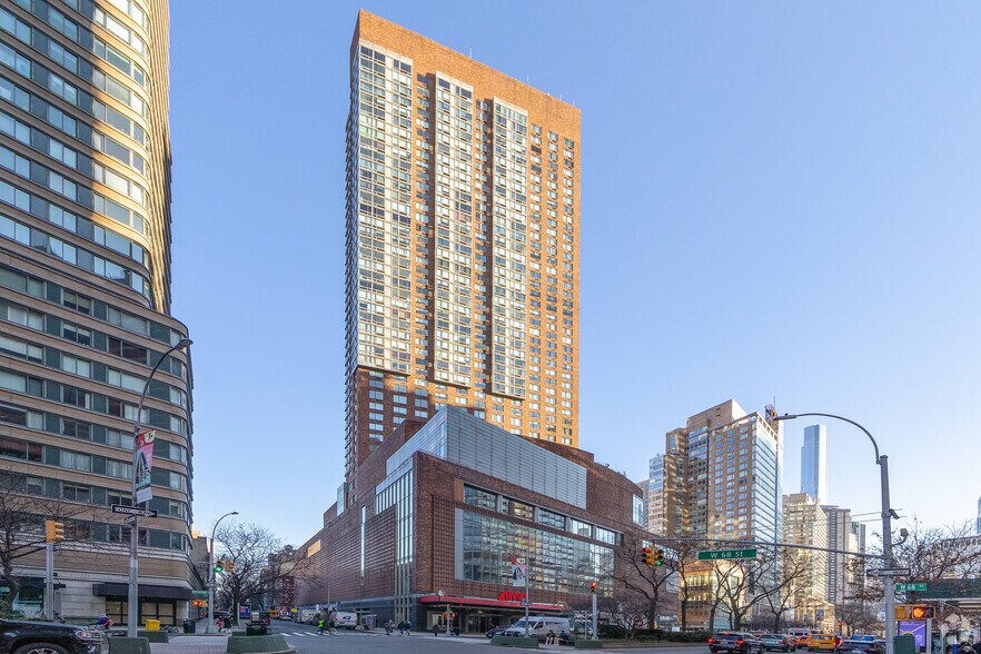 More Photos Of 101-111 W 67th St, New York Apartments For Lease
