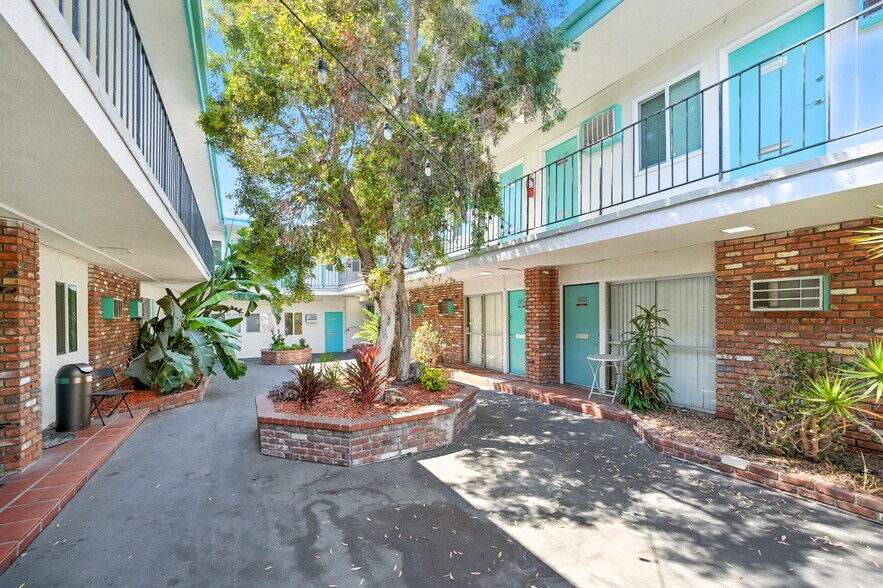 More Photos Of 24248 Crenshaw Blvd, Torrance Office For Sale