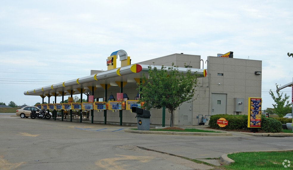 More Photos Of 1901 Coliseum Blvd, Montgomery Fast Food For Lease