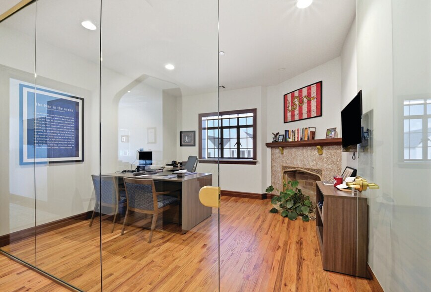 More Photos Of 141 NE 13th St, Oklahoma City Office For Sale