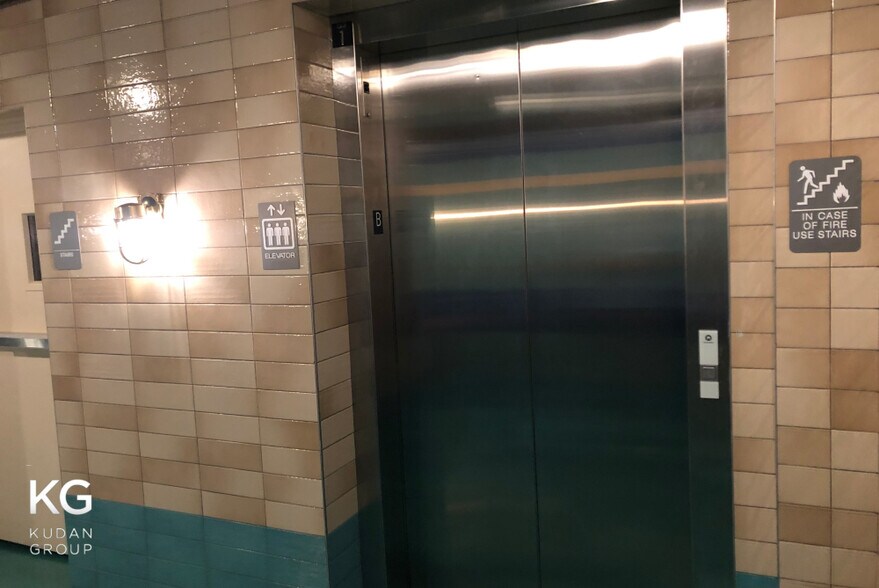 More Photos Of 312 W Chestnut St, Chicago Hospitality For Sale