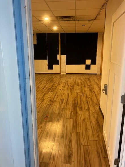 More Photos Of 1918-1918 Campbell Rd, La Crosse General Retail For Sale