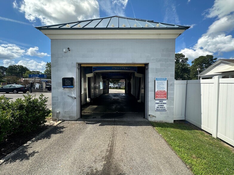 More Photos Of 910 W Washington St, Suffolk Freestanding For Sale