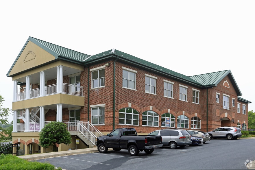 More Photos Of 3300 Olney Sandy Spring Rd, Olney Medical For Lease