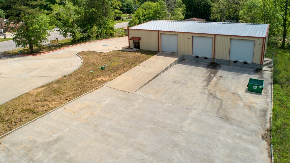 More Photos Of 24396 FM 2090 Rd, Splendora Light Distribution For Sale