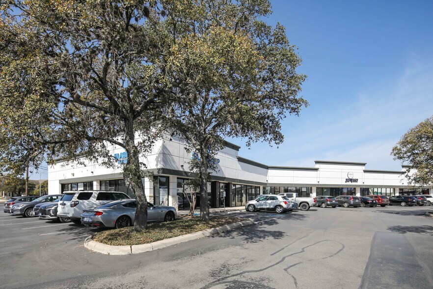 More Photos Of 7616 Culebra Rd, San Antonio Unknown For Lease