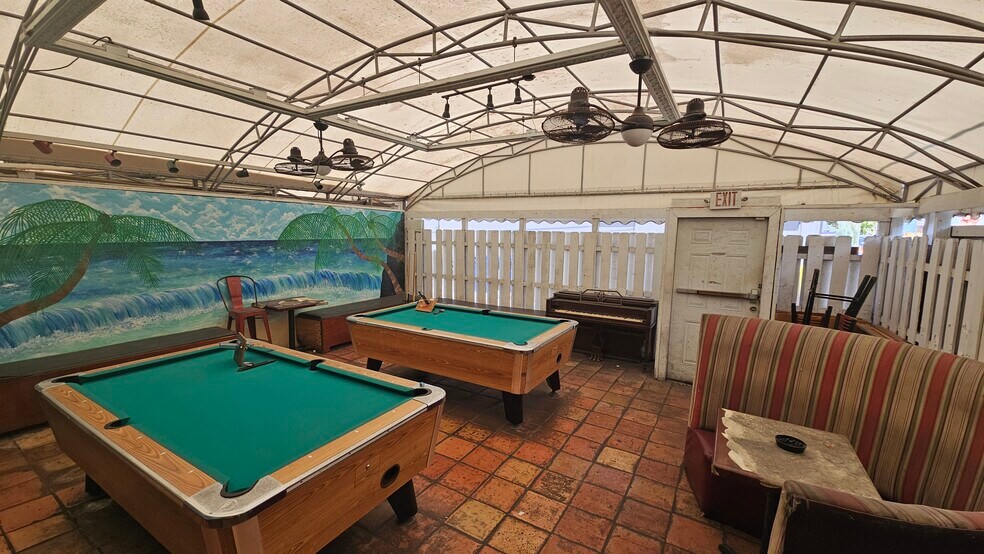 More Photos Of 614 Lake Ave, Lake Worth Restaurant For Sale