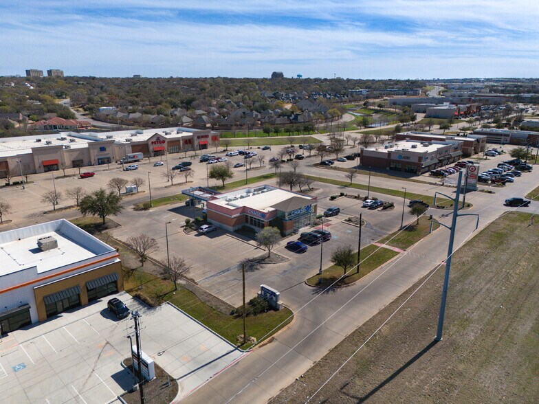 More Photos Of 421 Alta Mere Dr, Fort Worth Bank For Sale