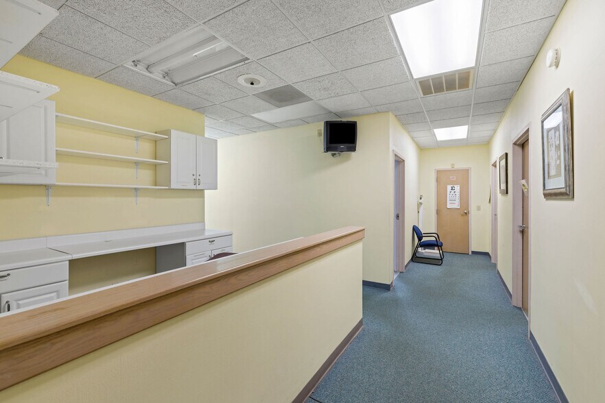 More Photos Of 2601 Herritage st, Kinston Medical For Sale