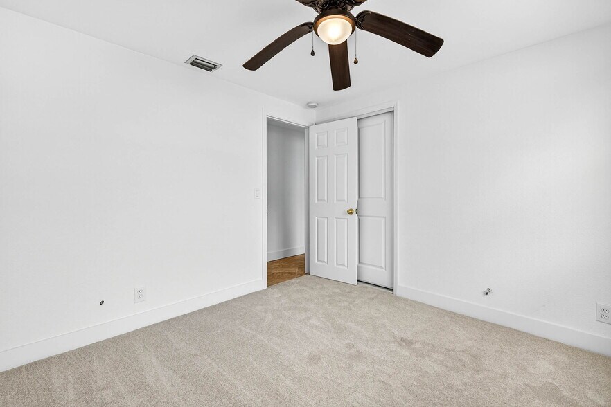 More Photos Of 3225 W Shell Point Rd, Ruskin Apartments For Sale