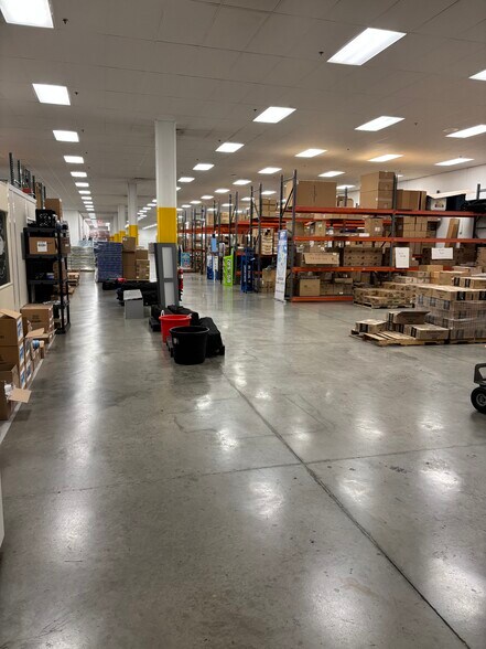More Photos Of 9300 Allen Rd, West Chester Warehouse For Lease