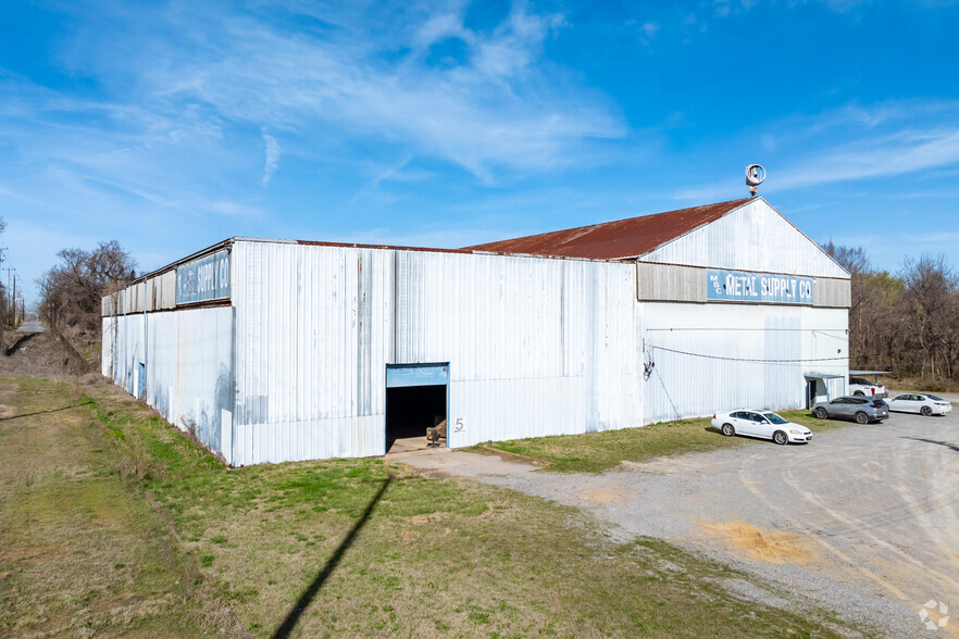 Primary Photo Of 203 E Trigg Ave, Memphis Warehouse For Sale