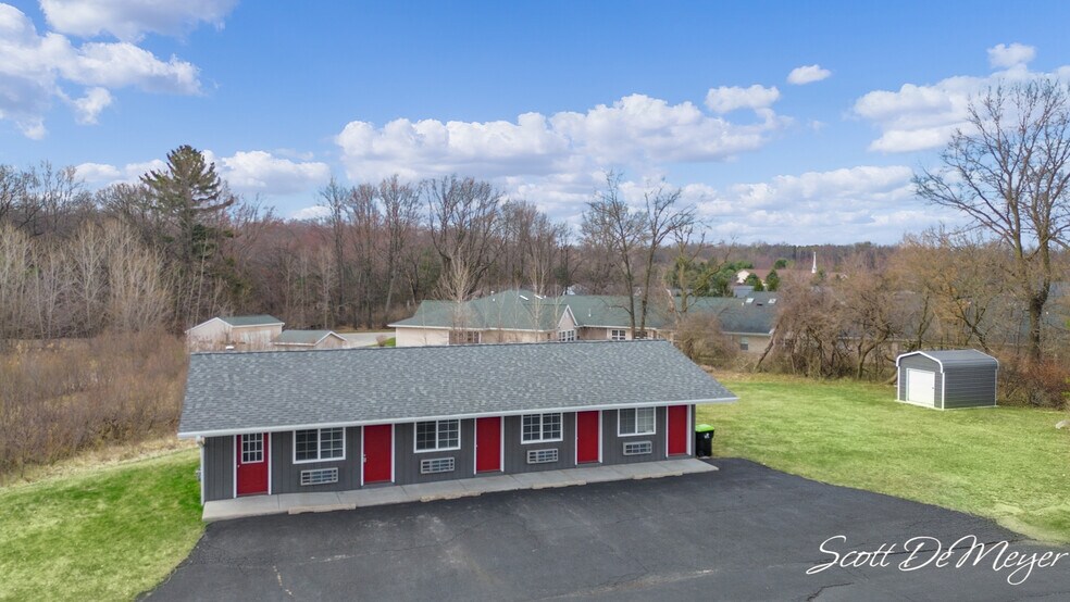 More Photos Of 109 S Greenville West Dr, Greenville Light Manufacturing For Sale