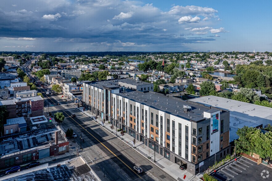 More Photos Of 102 Washington Ave, Belleville Apartments For Lease