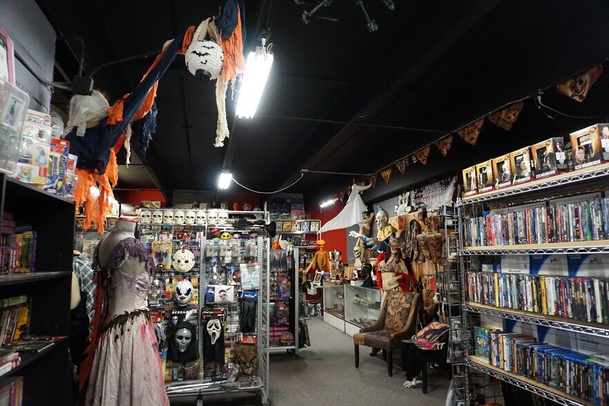 More Photos Of 3958 S Federal Blvd, Englewood Freestanding For Sale