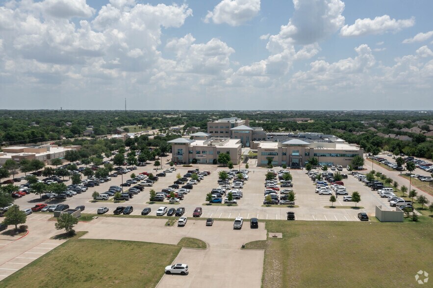 More Photos Of 3144 Horizon Rd, Rockwall Medical For Lease