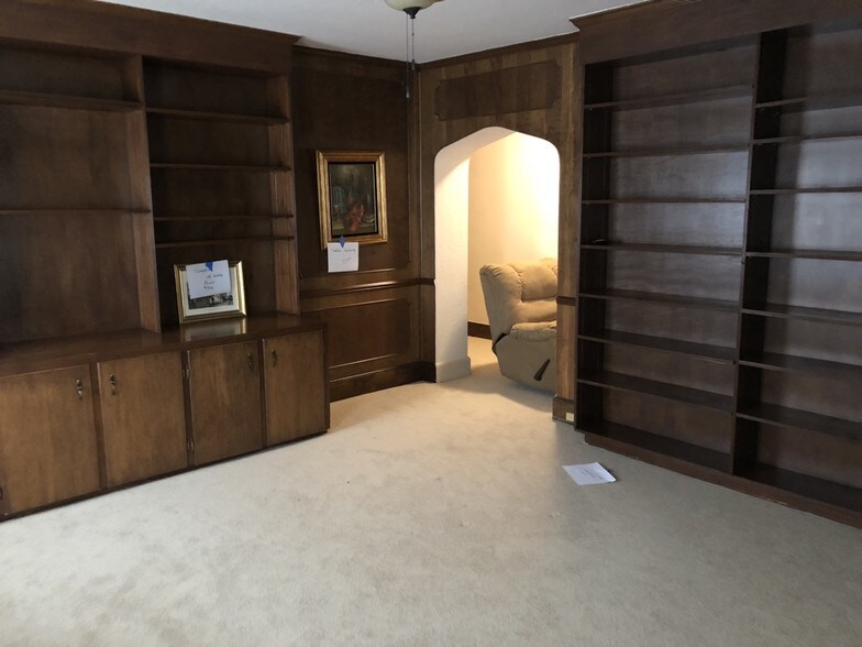 More Photos Of 18430 Utica Rd, Roseville Religious Facility For Sale