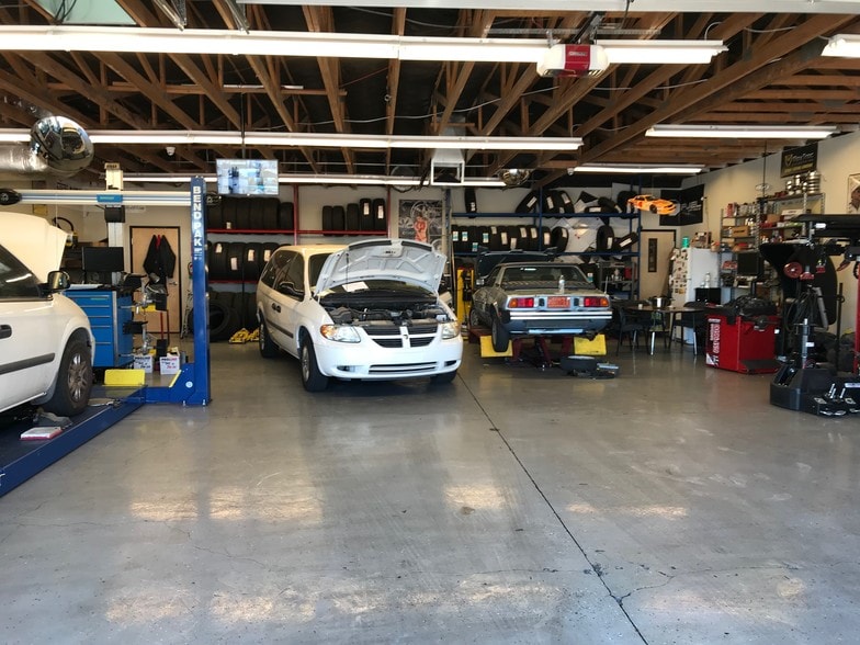 More Photos Of 7410 W Olive Ave, Peoria Auto Repair For Sale