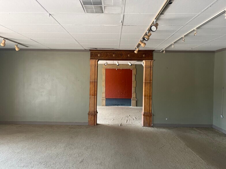 More Photos Of 7612-7628 N Western Ave, Oklahoma City Freestanding For Lease