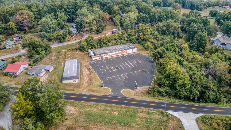 More Photos Of 1813 Main St, Cassville Bowling Alley For Sale
