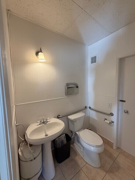 More Photos Of 980 Magnolia Ave, Larkspur Medical For Lease