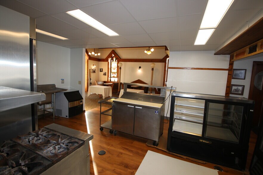 More Photos Of 401 E 5th St, Canton Restaurant For Sale