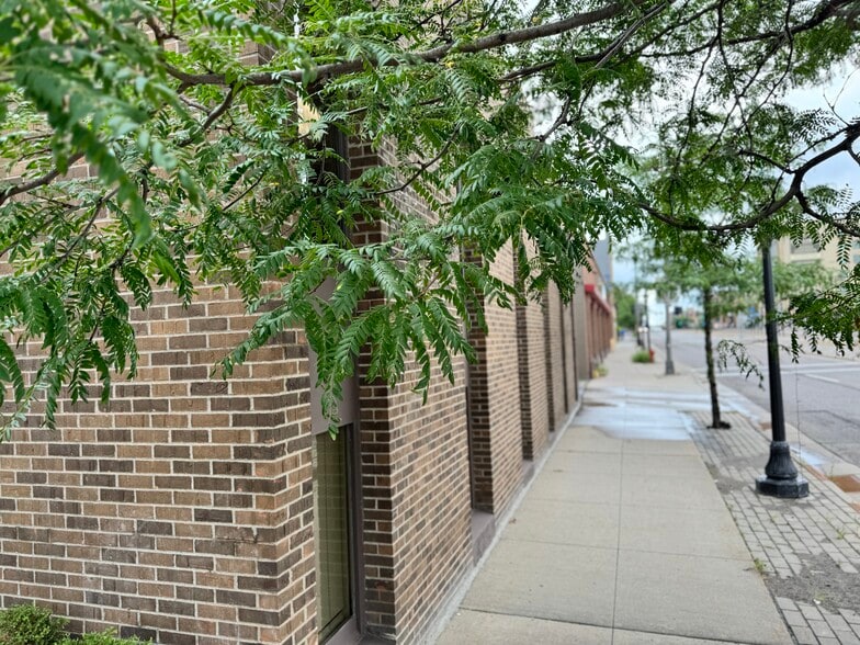 More Photos Of 2469 W University Ave, Saint Paul Office Residential For Sale