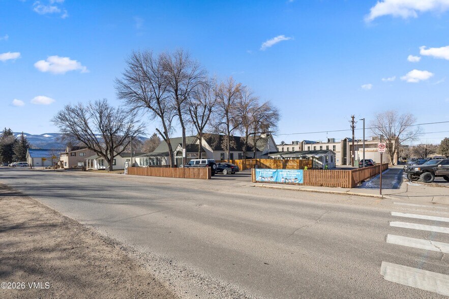 More Photos Of 215 Capitol Street, Eagle Land For Sale