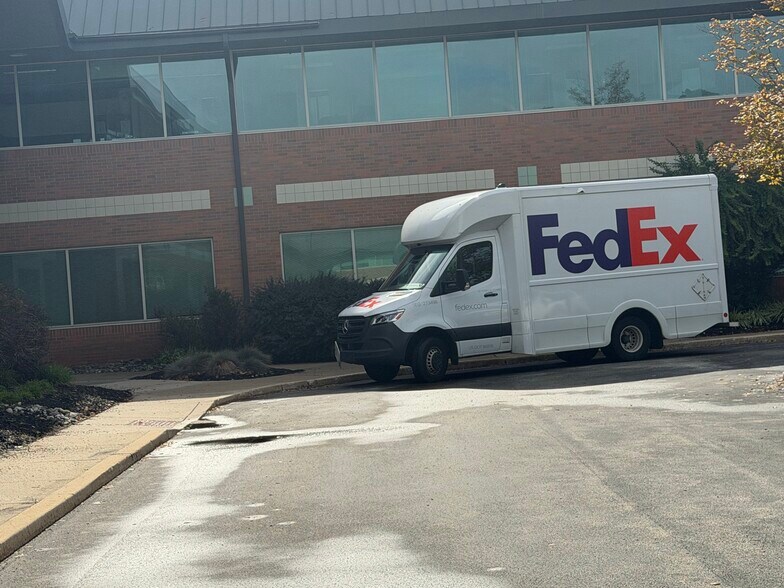 More Photos Of 960 Harvest Dr, Blue Bell Office For Lease