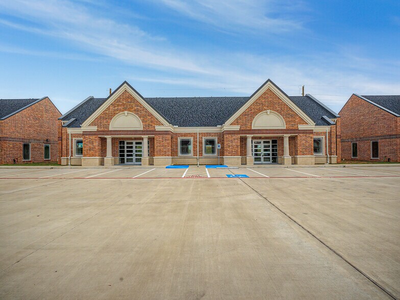 More Photos Of 21611 FM 1093 Rd, Richmond Medical For Sale