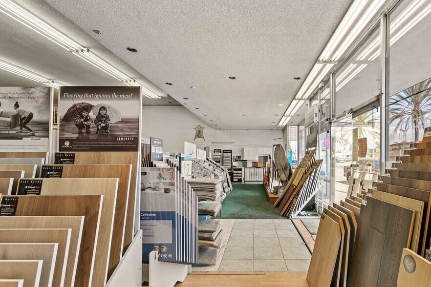 More Photos Of 979 S La Brea Ave, Inglewood Freestanding For Sale