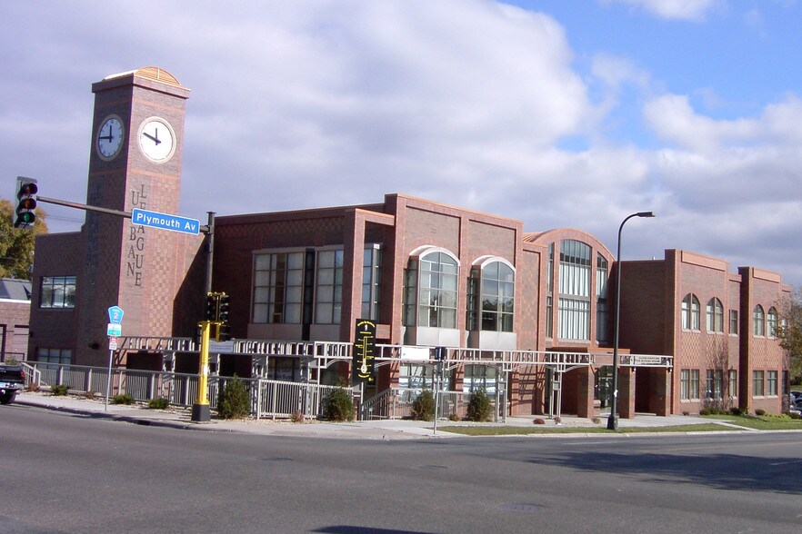 More Photos Of 2100 N Plymouth Ave, Minneapolis Office For Lease