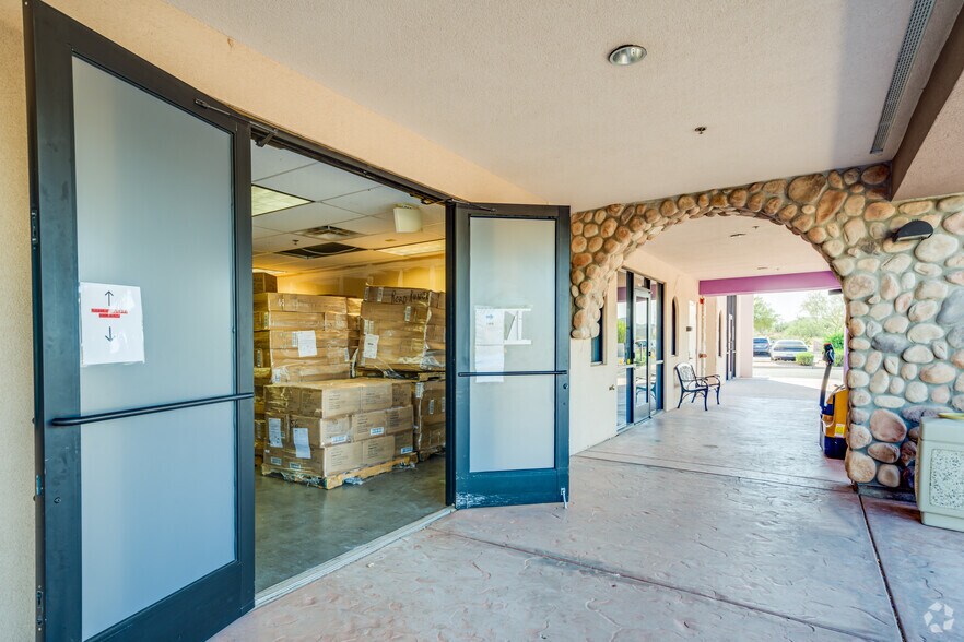 More Photos Of 711 E Carefree Hwy, Phoenix Unknown For Lease