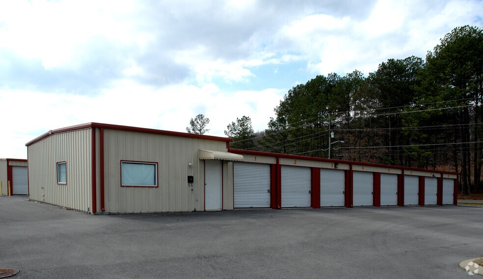 More Photos Of 191 Bernham Dr, Cleveland Self Storage For Sale