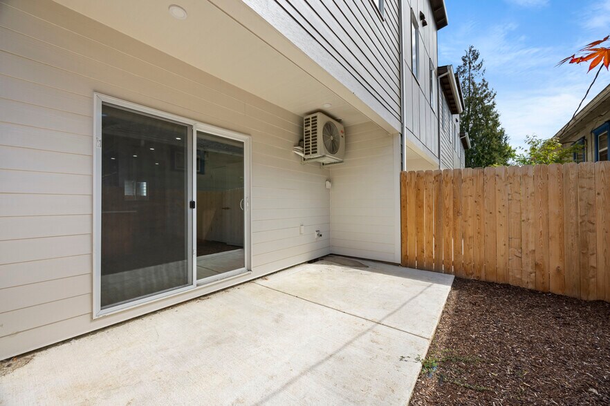 More Photos Of 5860 N Missouri Ave, Portland Apartments For Sale