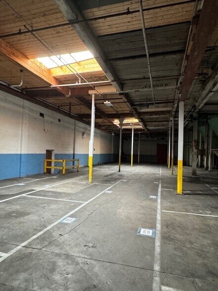 More Photos Of 95 Grand Ave, Pawtucket Manufacturing For Lease