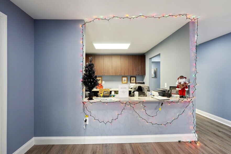 More Photos Of 1137 Alpharetta St, Roswell Office Residential For Lease